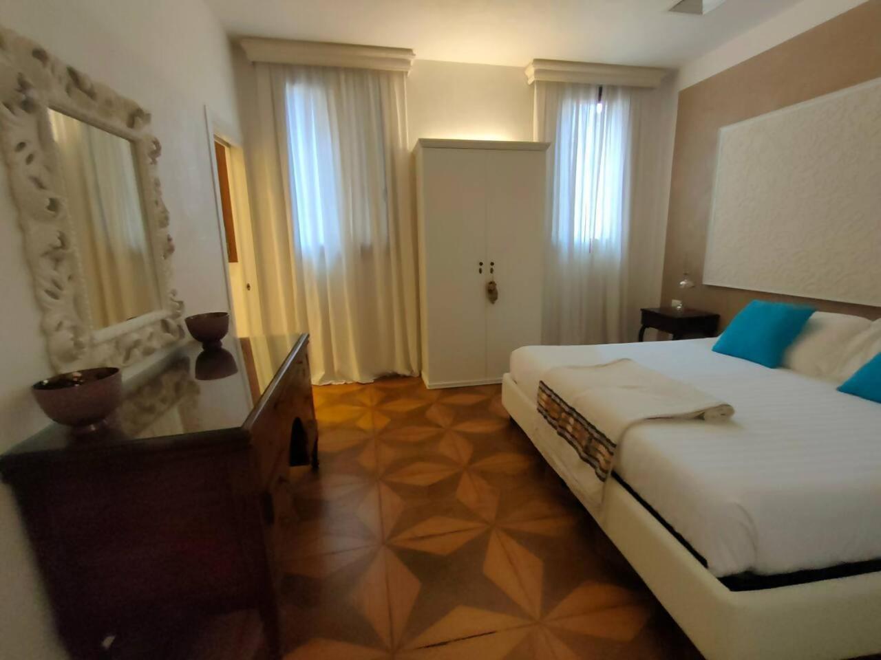 Апартаменты La Grande Bellezza Deluxe House Венеция Экстерьер фото